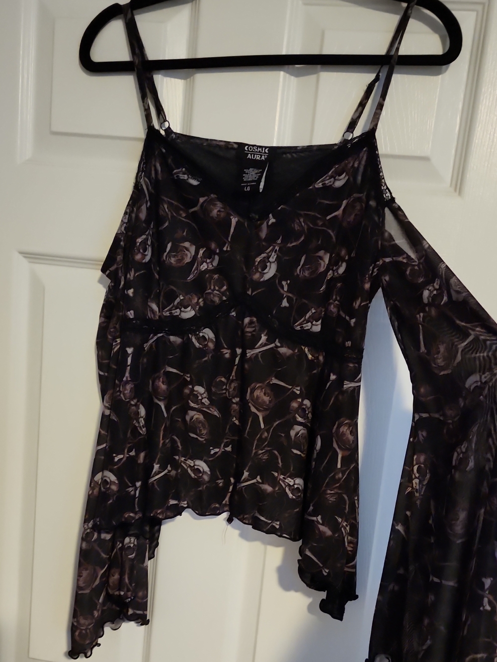 Cosmic Aura Women's Black Floral Cold-Shoulder Camisole